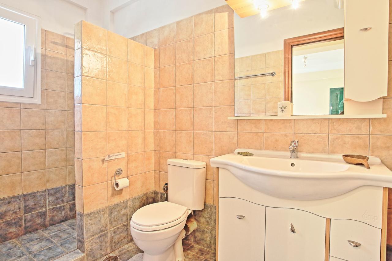 Mattheos House Apartment Калами Екстериор снимка