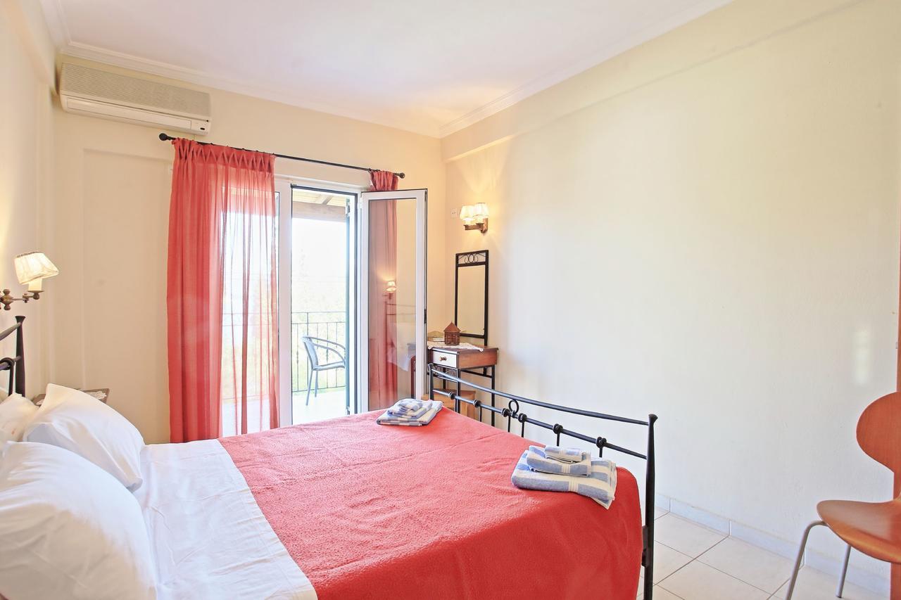 Mattheos House Apartment Калами Екстериор снимка